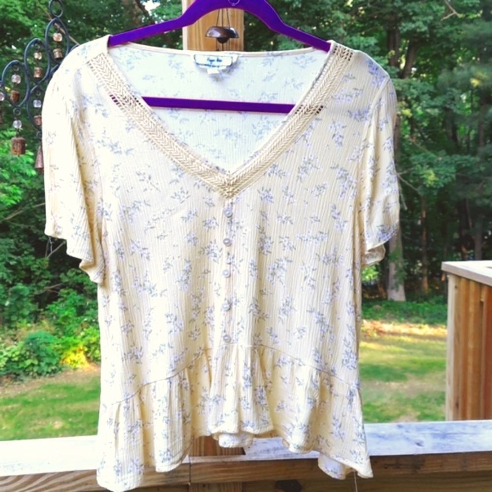 Hippie Rose Yellow Floral Button V Neck S/S Ruffle Trim Crop Top Sz L